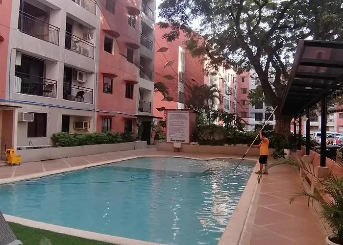 Azur B207 Near Airport, Netflix, Stylish, Cozy With Swimming Pool *