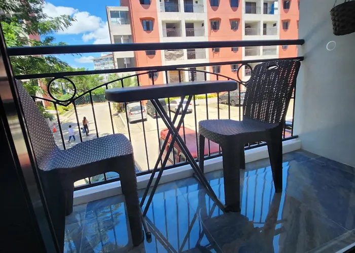Azur B207 Near Airport, Netflix, Stylish, Cozy With Swimming Pool Apartment *