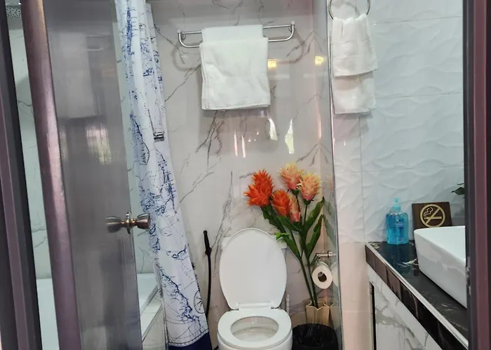 Azur B207 Near Airport, Netflix, Stylish, Cozy With Swimming Pool